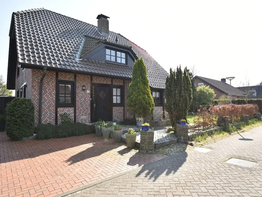 Spacious Mansion with Meadow View in Bruinisse - Image 1