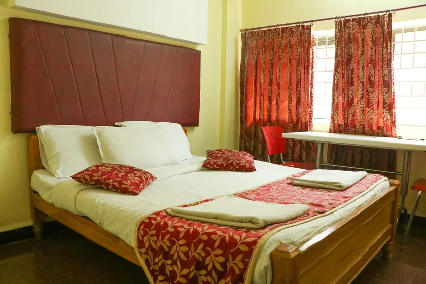 Ulo Sai Jayanth Guest House - Image 1