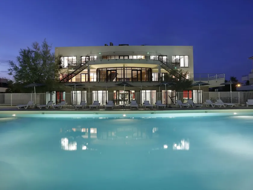 Modern apartment between Grau-du-Roi and Port-Camargue - Image 1