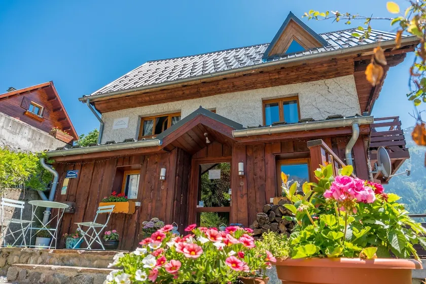 Chalet La Maitreya - Image 1