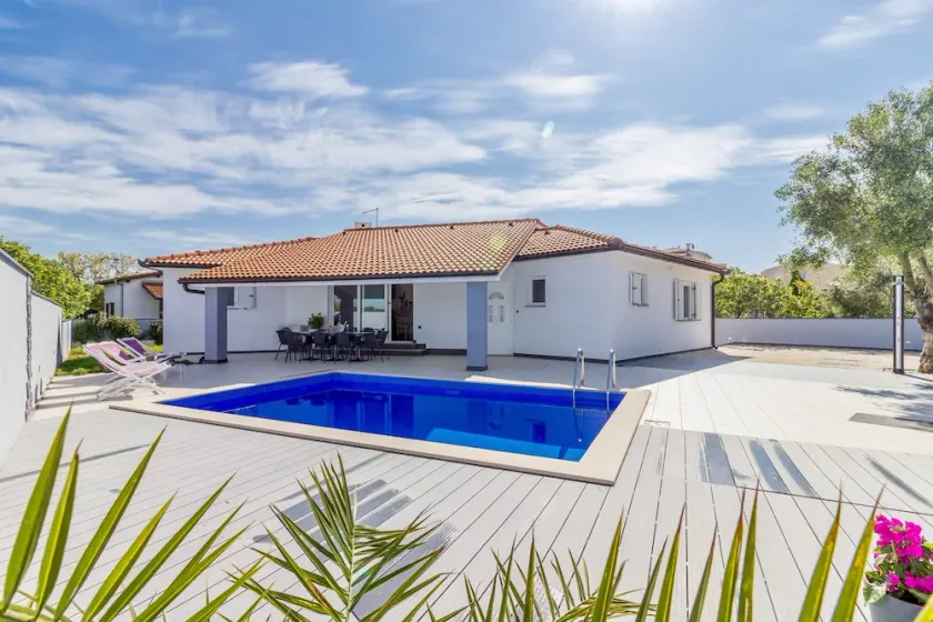 Villa mit Garten, Grill und privatem Pool - Image 1