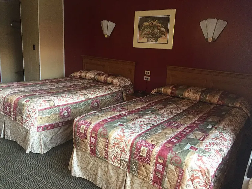 TownHouse Motel - Image 1
