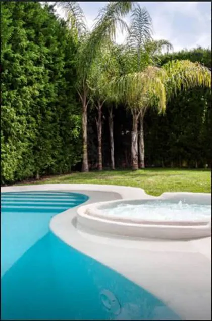 Waterfront Villa Saudi - Image 1