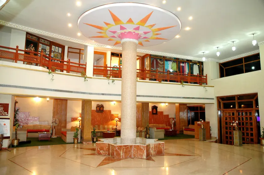 Hotel Vishnupriya - Image 1