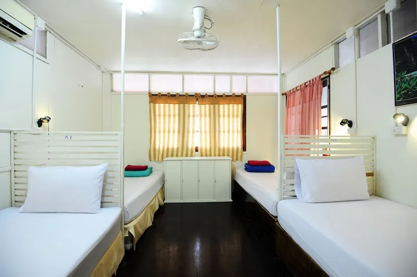 Phi Phi October House - Image 1