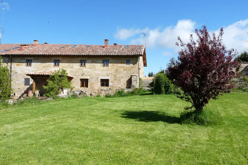 Casa Rural Los Abedules Casas Valrural - Image 1