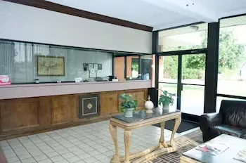 Guest Lodge - Pageland - Image 1