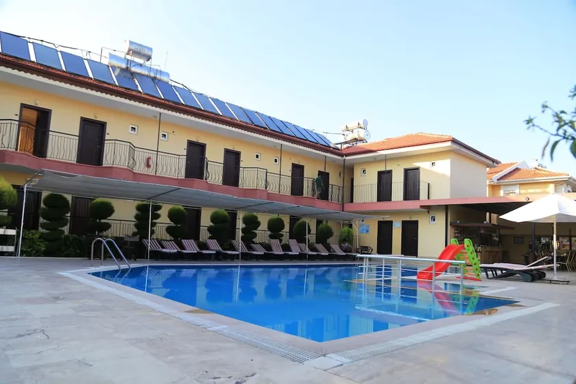 Las Palmeras - Image 1
