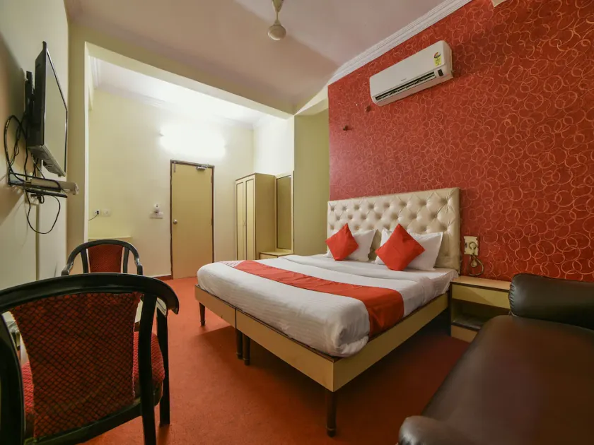 Hotel R Inn Residency By OYO Rooms - Image 1