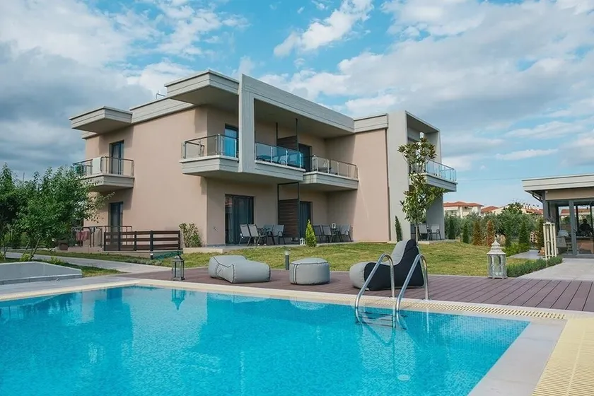 Olea Mare - Image 1