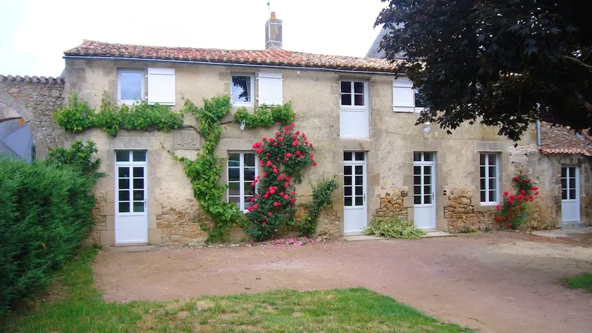 Château de Touvois - Image 1