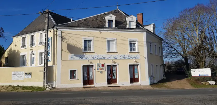 Hôtel Louise De La Vallière - Image 1