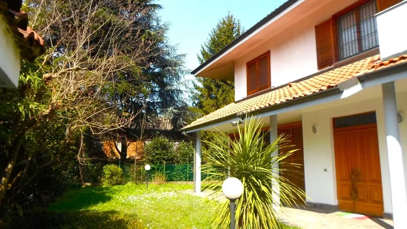 La Grande Maison - Image 1