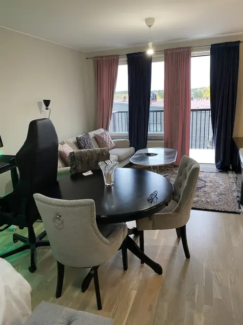 Remarkable Studio Apartment Near Arlanda Airport - Image 1