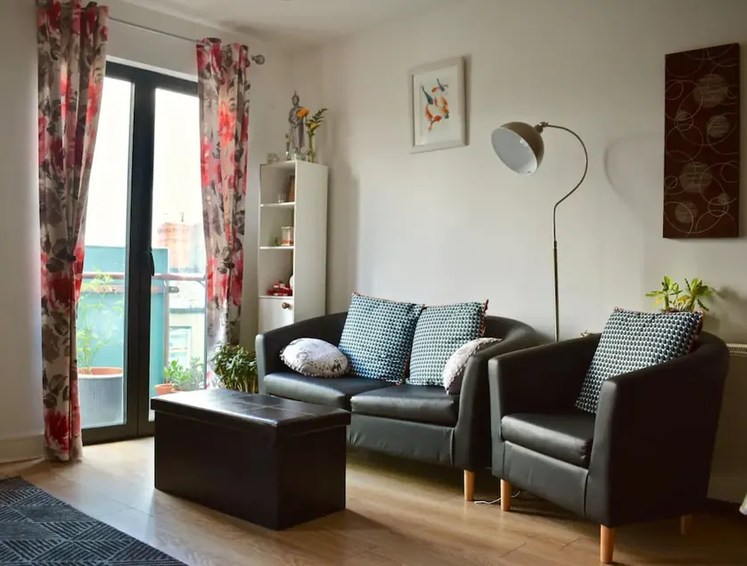Delightful 1 Bedroom Central Dublin Apartment - Image 1
