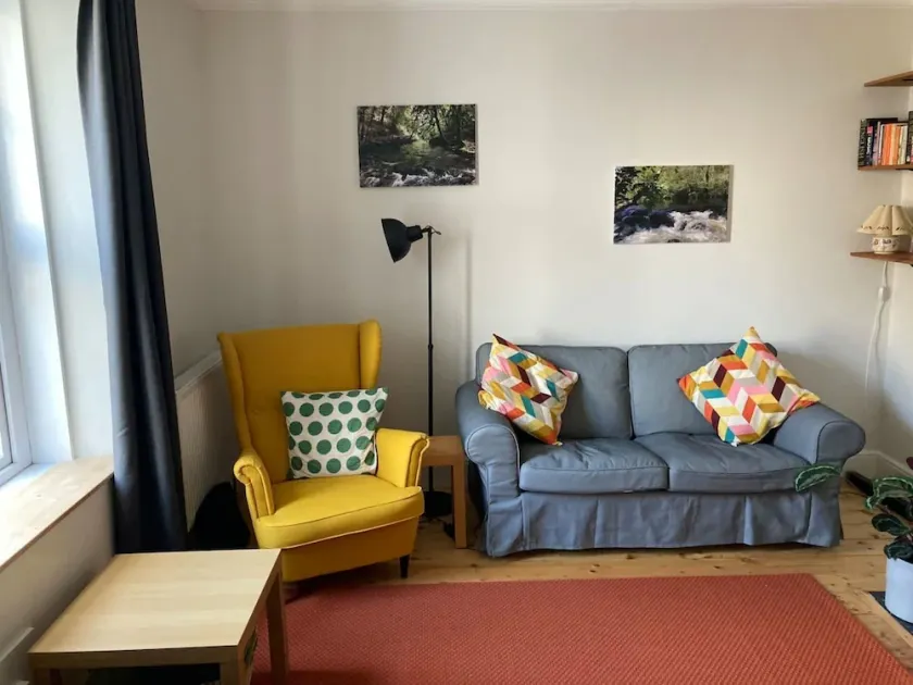 2 Bed House in Dartmoor National Park Town Cottage - Image 1