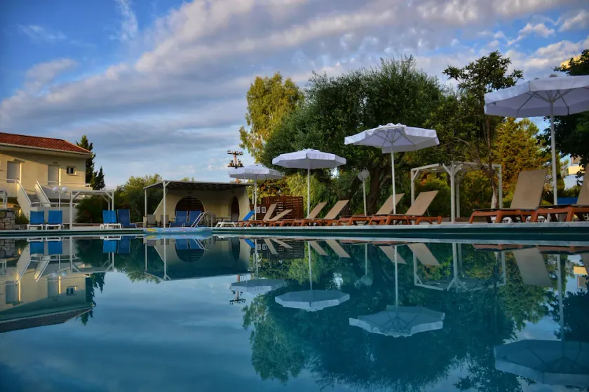 Dassia Holiday Club - Image 1