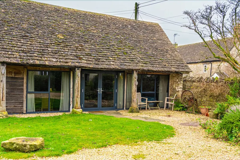 Nympy Barn - Image 1