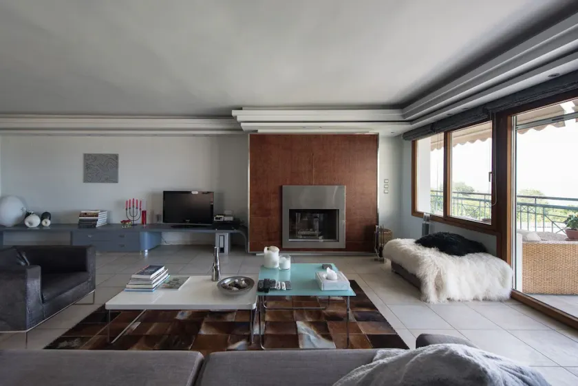 #Luxlikehome-Cosmopolitan Maison - Image 1