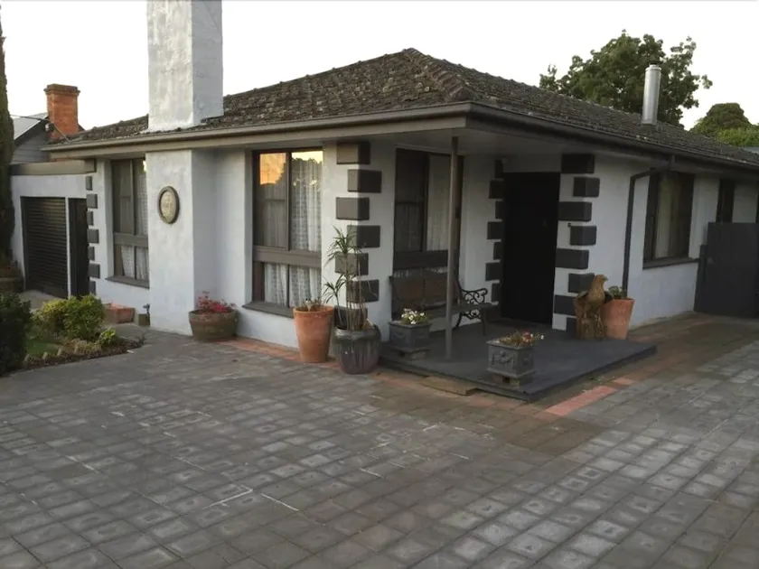 Abode 33 - Image 1