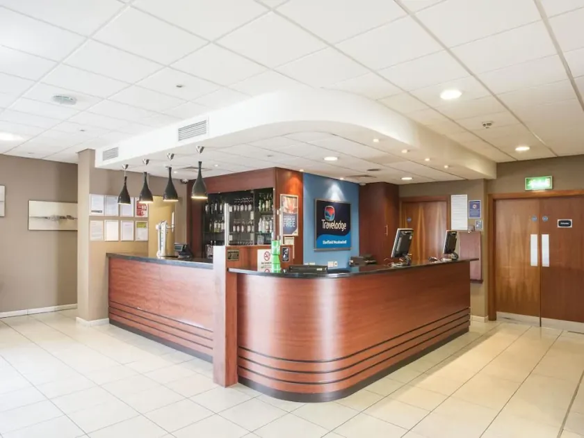 Travelodge Sheffield Meadowhall Hotel - Image 1