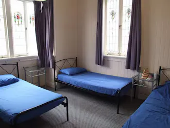 Cairns Girls Hostel - Image 1