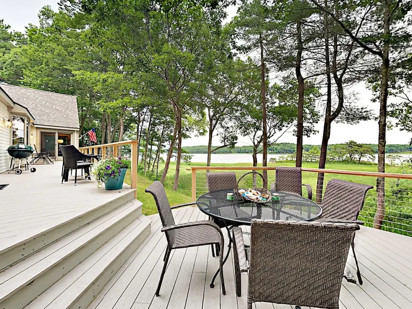 Ferndale: Nature Lovers Paradise 4 Bedroom Home - Image 1