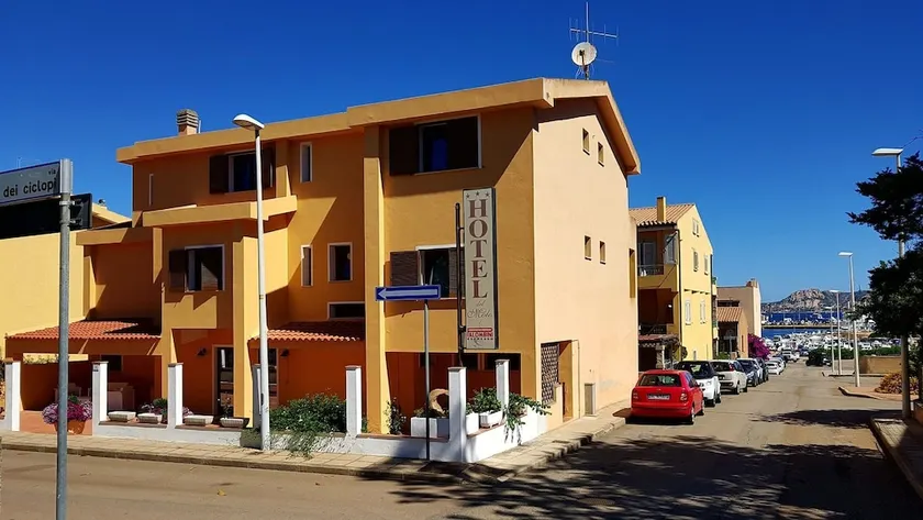 Hotel Del Porto - Image 1