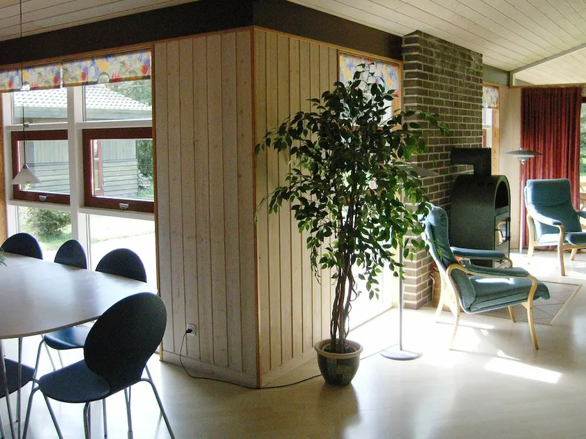 8 Person Holiday Home in Vaeggerlose - Image 1