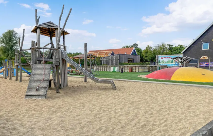 Stunning Home in Heinkenzand With Wifi and 3 Bedrooms - Image 1