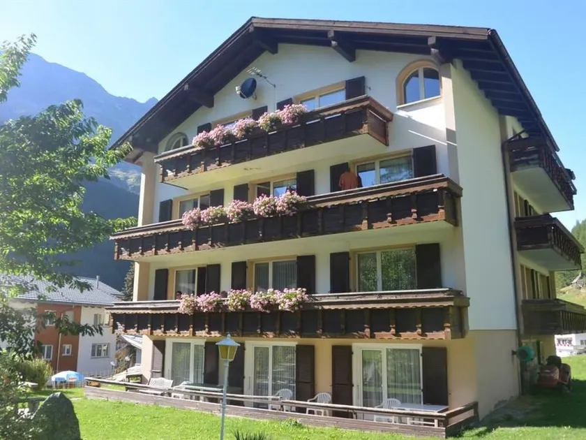 Romantica Saas-grund - Image 1