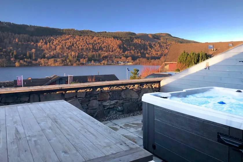 Taymouth Marina Loch View - Image 1