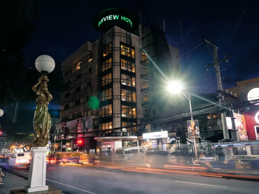 Starview Hotel Naga by ZEN Rooms - Image 1