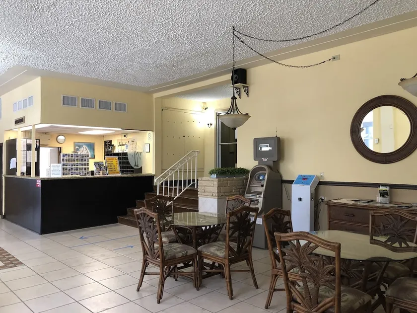 Lombardy Inn on Miami Beach - Image 1