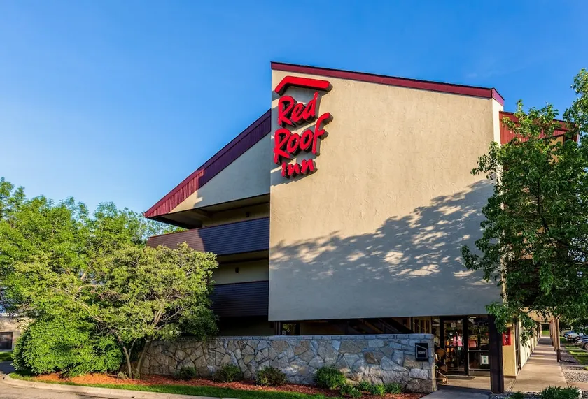 Red Roof Inn Minneapolis Plymouth - Image 1