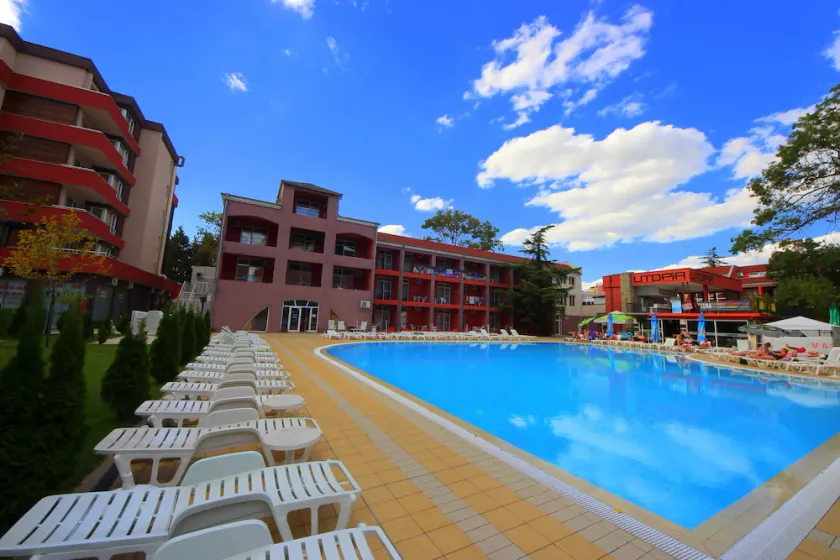 Menada Zornitsa Apartments - Image 1