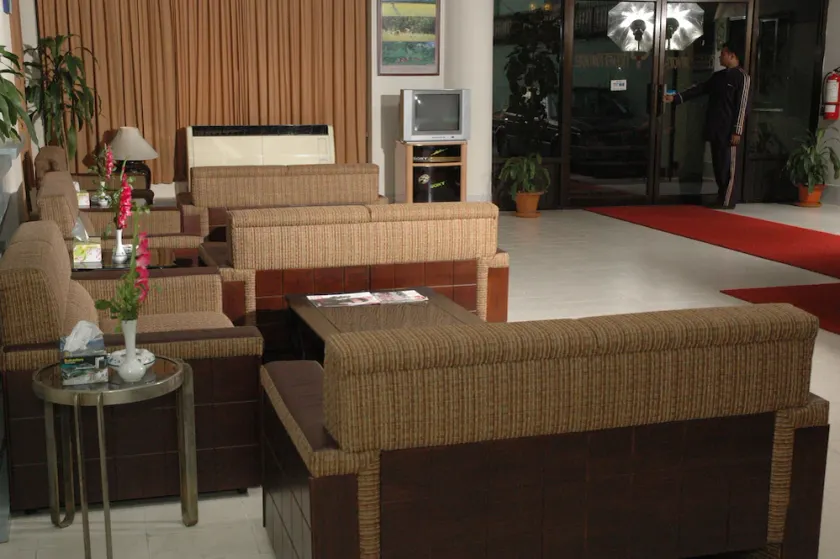 Hotel Center Point - Image 1