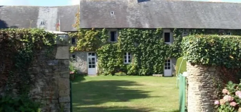 Manoir de Kerhir Manercoz - Image 1