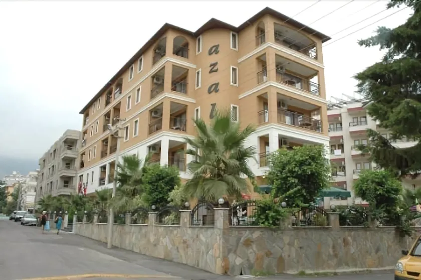 Azalea Apart Hotel - Image 1