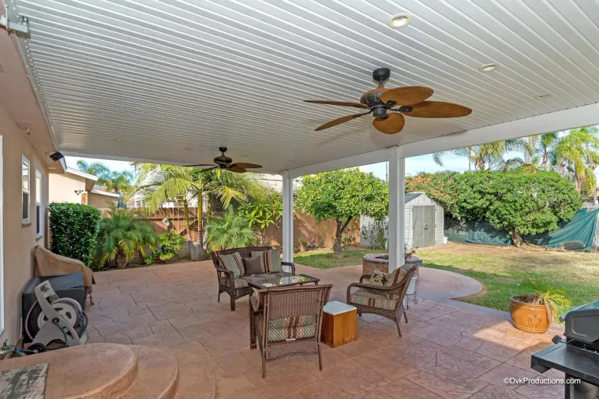 Coastal Cottage Haven - Image 1