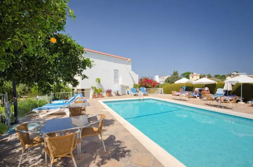 Bougainvillea Hotel Apartments - Image 1