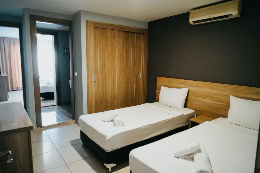 Rozetta Hotel - Image 1