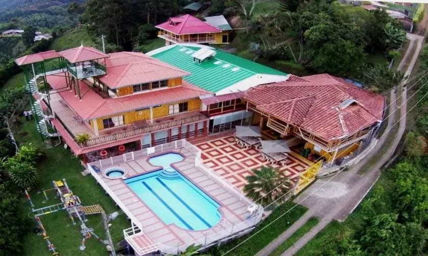 La Selecta Eco Hotel - Image 1