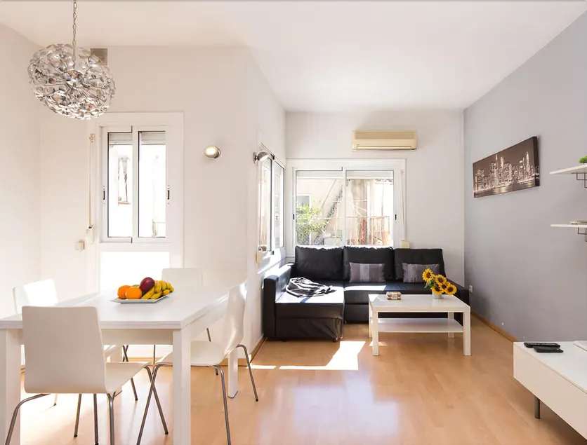 AB Clot Apartment - Image 1