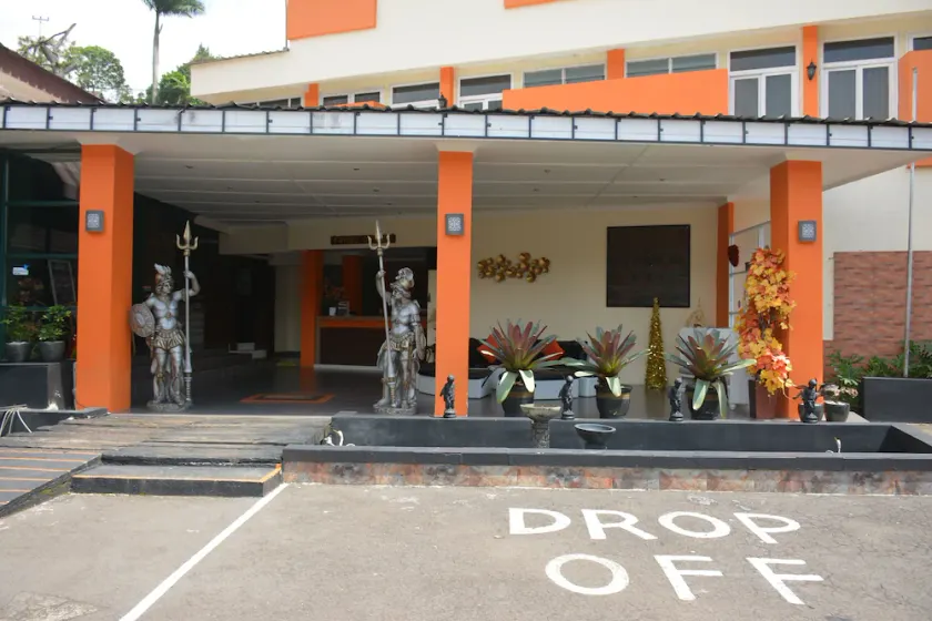 Arra Lembah Pinus - Image 1