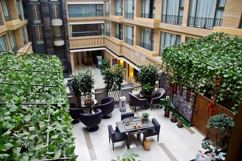 Beijing Xihua Business Hotel - Image 1