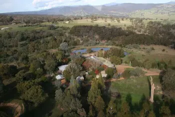 Wombat Hills Cottages - Image 1