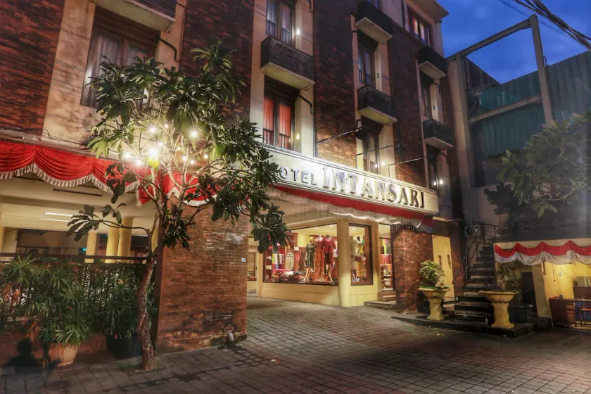Hotel Intansari - Image 1