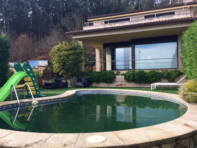 Villa With 4 Bedrooms in Sanjenjo, With Private Pool, Enclosed Garden and Wifi - 1 km From the Beach - Image 1