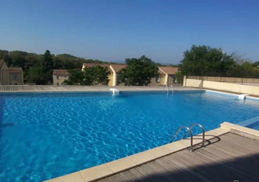 Centre sans vis à vis Terrasse Piscine - Image 1